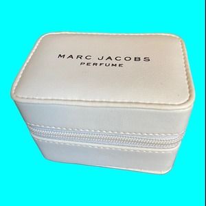 Marc Jacobs Perfume EMPTY Zip Around Container White Leather 2 Compartments